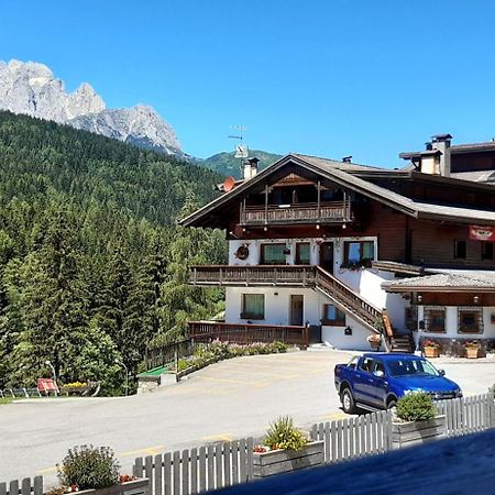 La Pineta Apartment Padola Luaran gambar